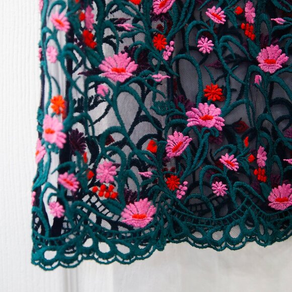 Anthropologie Moulinette Soeurs Black Floral Embroidered Tunic Top, size M - Picture 8 of 12